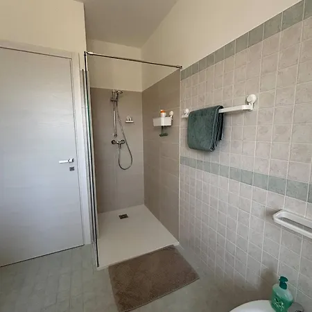 Serene Ground-floor With Private Pool In Castilenti